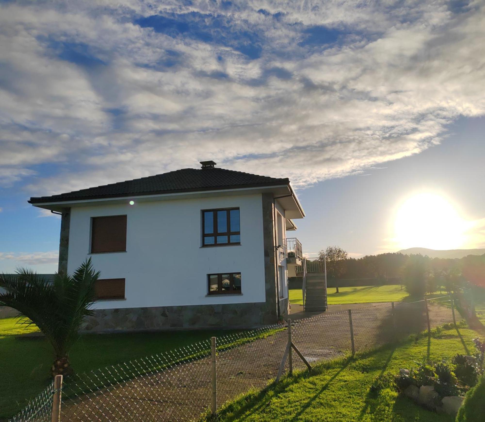 Villa El Rancho Busto - Luarca Esterno foto